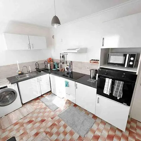 Bel Appartement Spacieux T4 Avec 2 Parkings Privee Gratuit Saint-Priest  Esterno foto